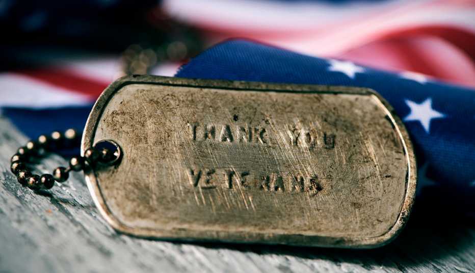 1140-dog-tag-flag-veteran-report